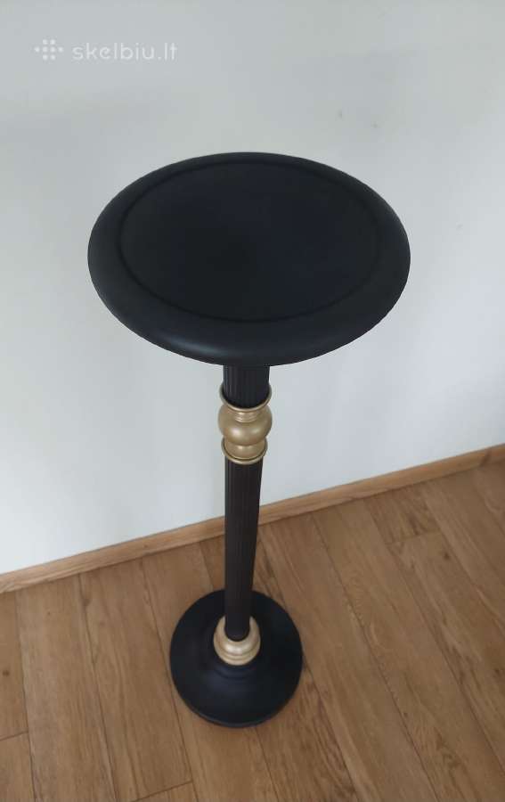 Stovas gėlėms