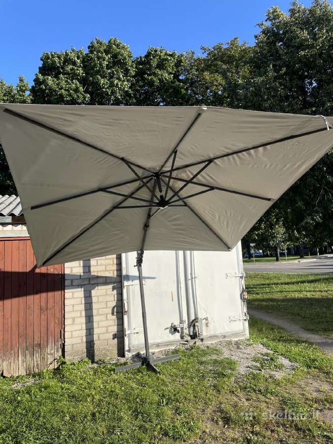 Didelis tvirtas,pilkas skėtis 3m beveik nenaudotas