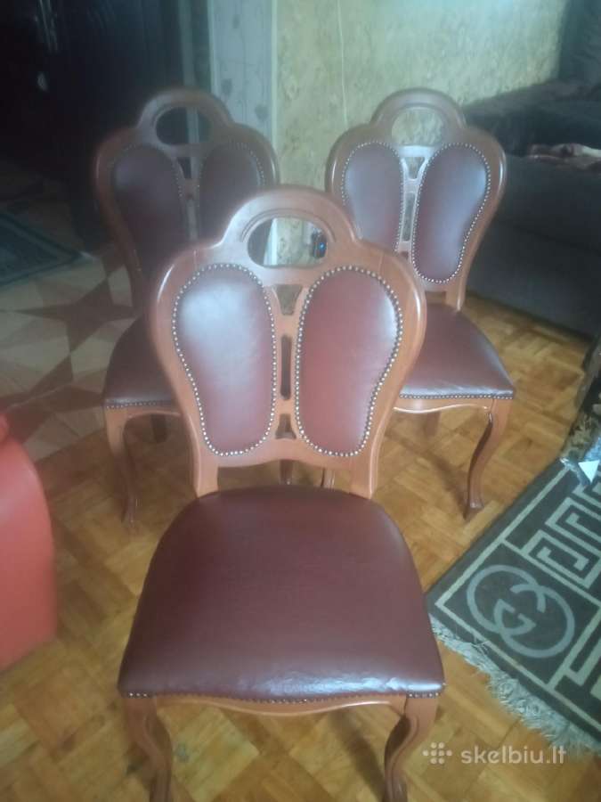 Itališkos kėdes su stalu