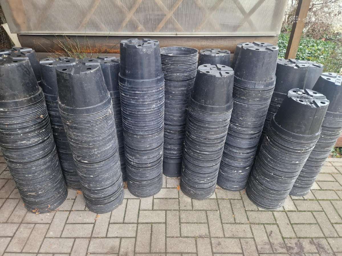 Naudoti Vazonai 10l
