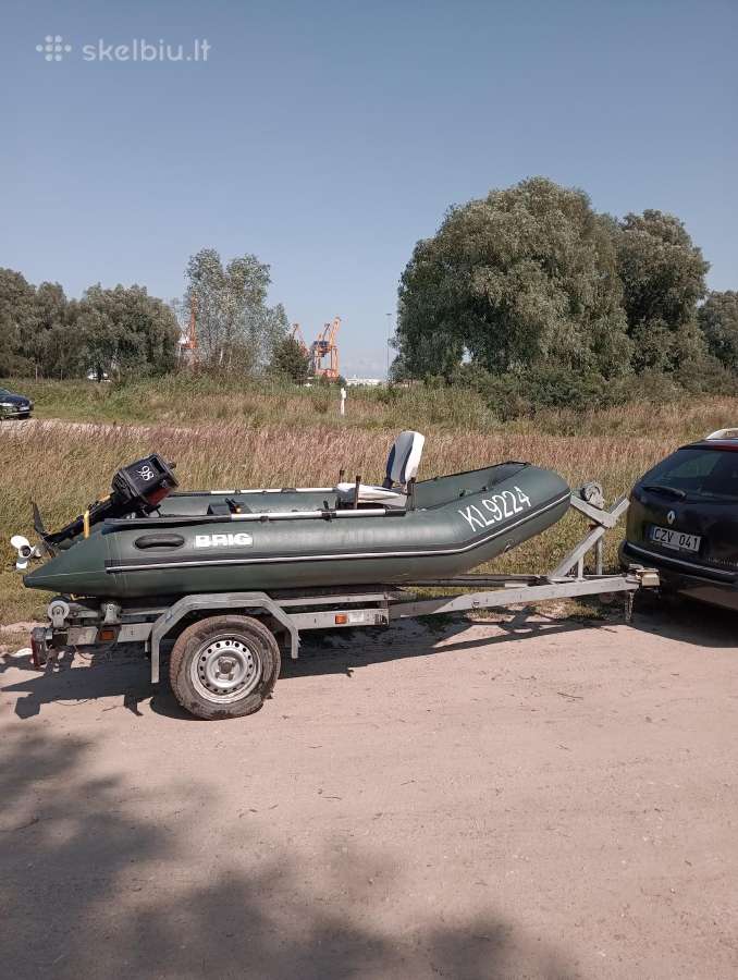 Parduodu pripučiamą valtį, variklį, priekabą