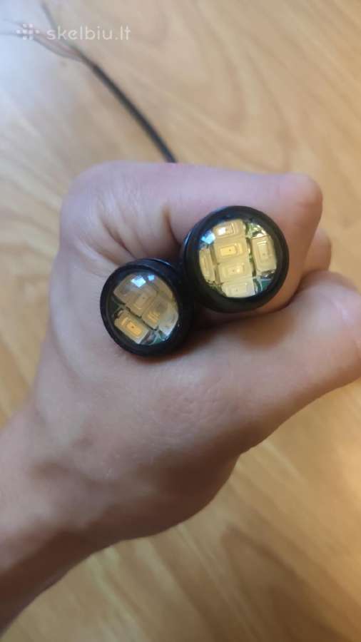 Elektrinio paspirtuko galinė LED lempa 12v 2 vnt.