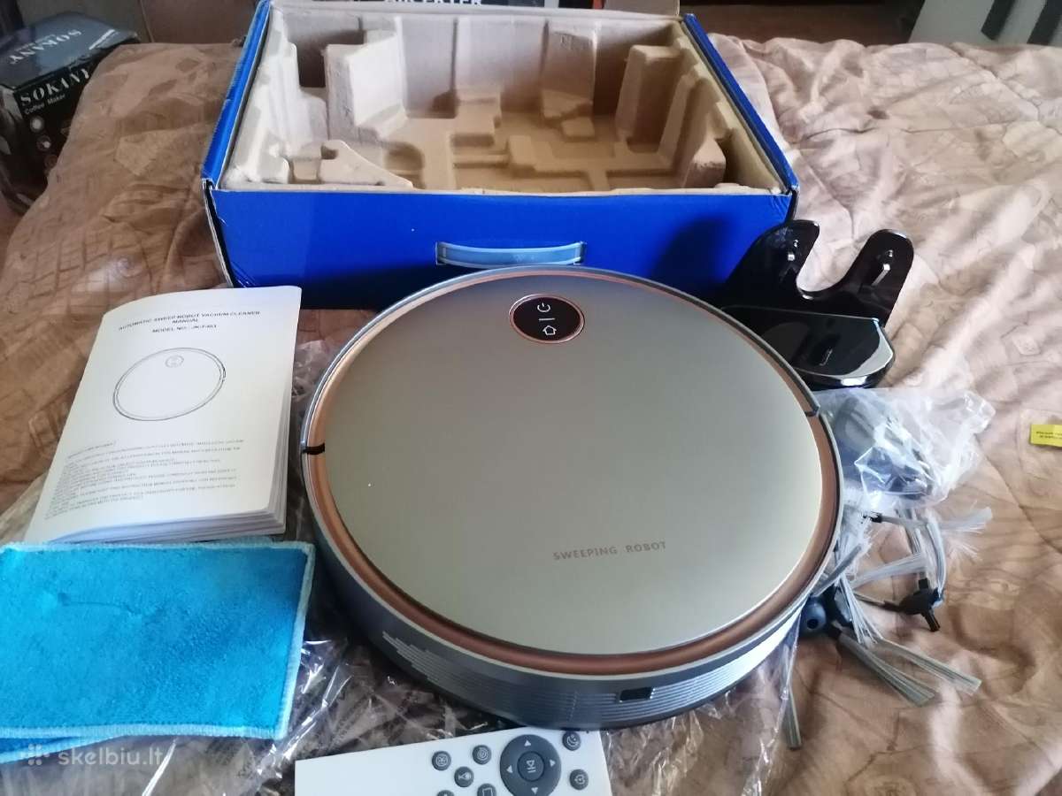 Atliko naujas 30cm robotas