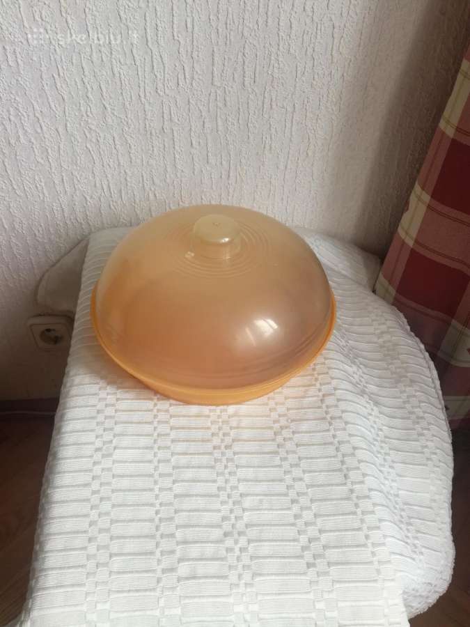 Stipraus plastiko,sena,didelė lėkštė su dangčiu - nuotraukos Nr. 2
