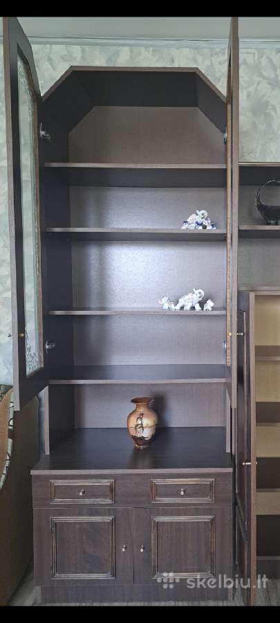 Dovanoju sekcija ir tokio pat komplekto spintele - nuotraukos Nr. 2