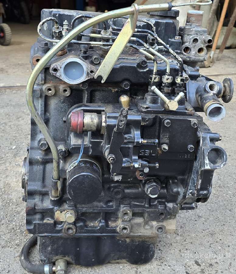 Japoniško mini traktoriaus Mitsubishi S3l variklis - nuotraukos Nr. 2