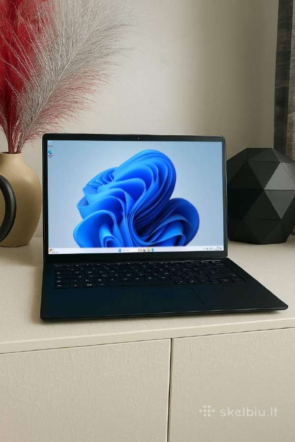 Microsoft Surface 4