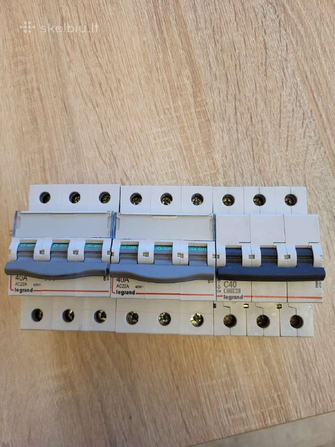 Automatinis išjungiklis Legrand 3p 40 A