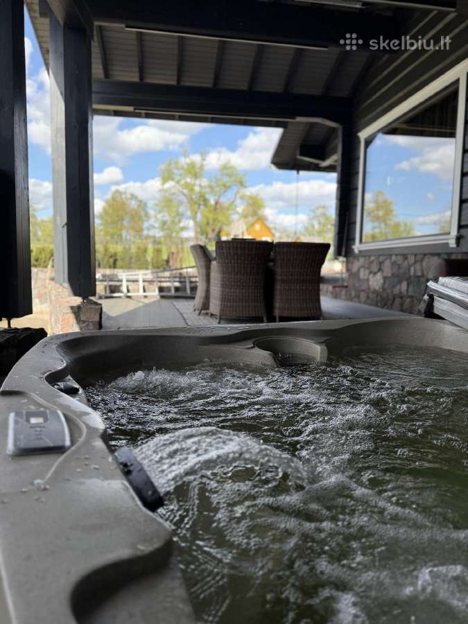Jacuzzi monterey