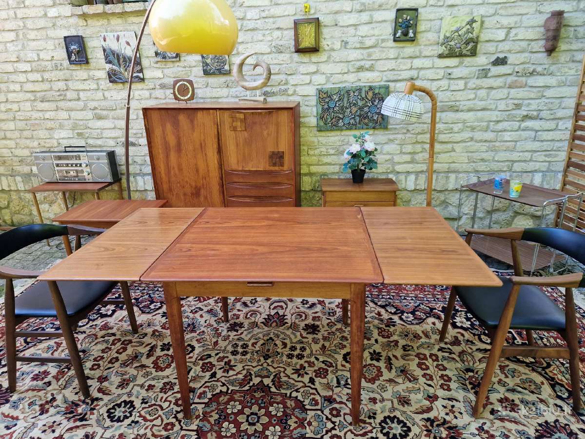 Vintažinis mid century tikmedžio valgomojo stalas