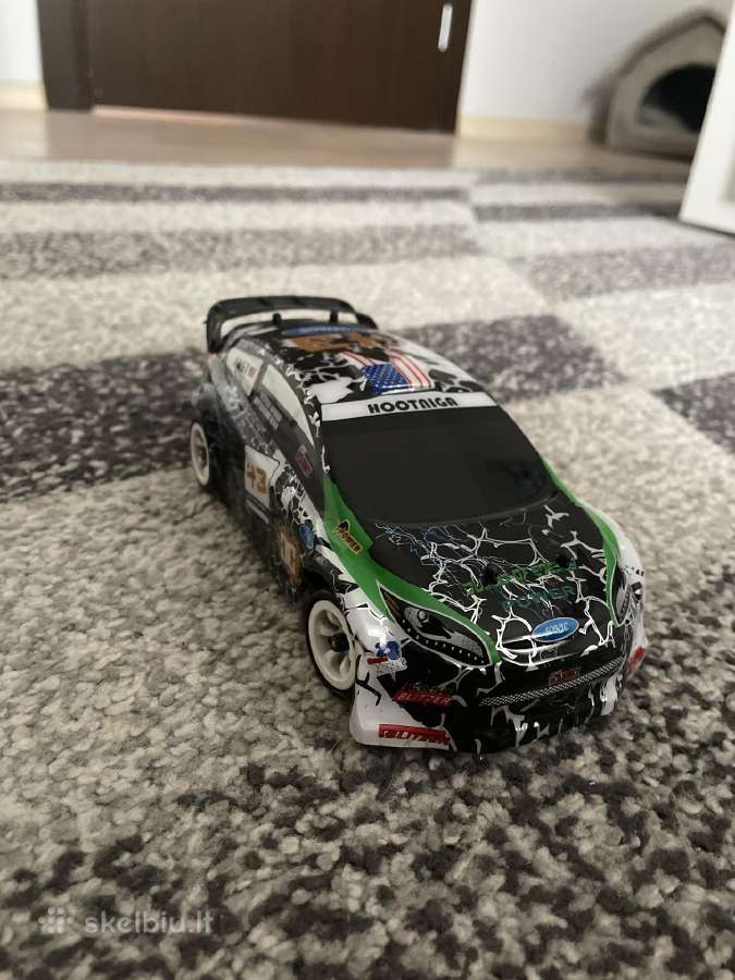 RC drifto mašina