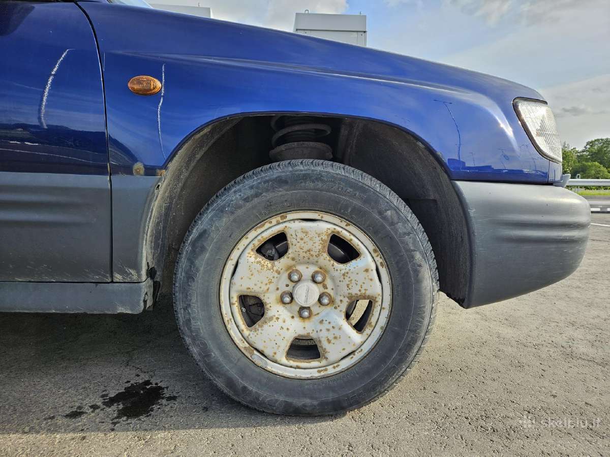 Subaru Forester 2000m - nuotraukos Nr. 3