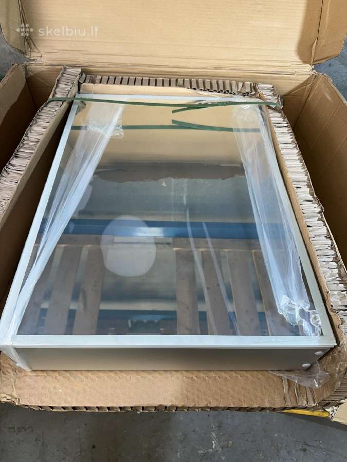 LED veidrodžiai spinteles vonios kambariui