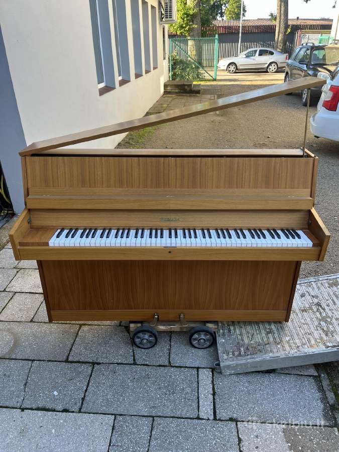 Pianinai - nuotraukos Nr. 3