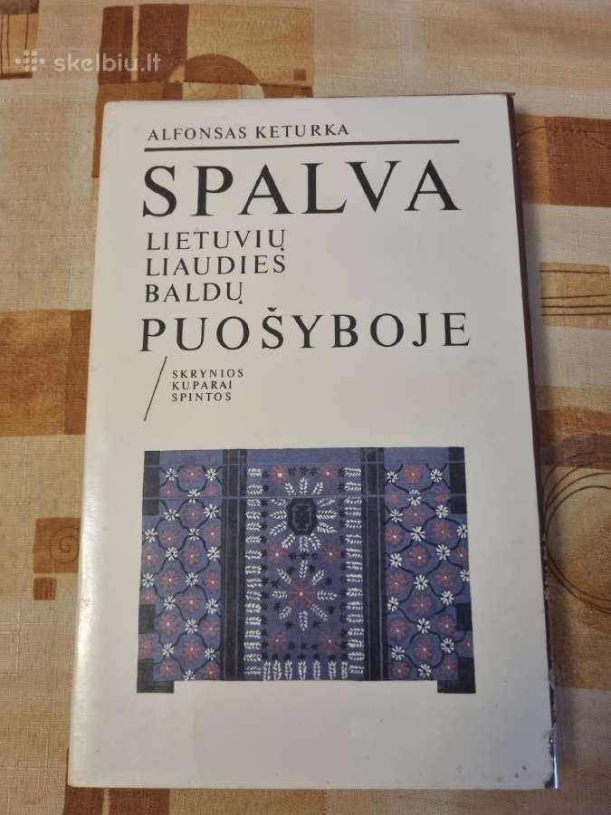 Spalva lietuvių liaudies baldų puošyboje