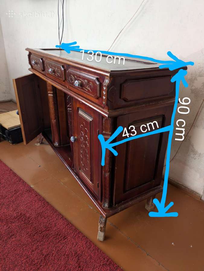 Medinė spintelė su rankų darbo raižiniais - nuotraukos Nr. 2