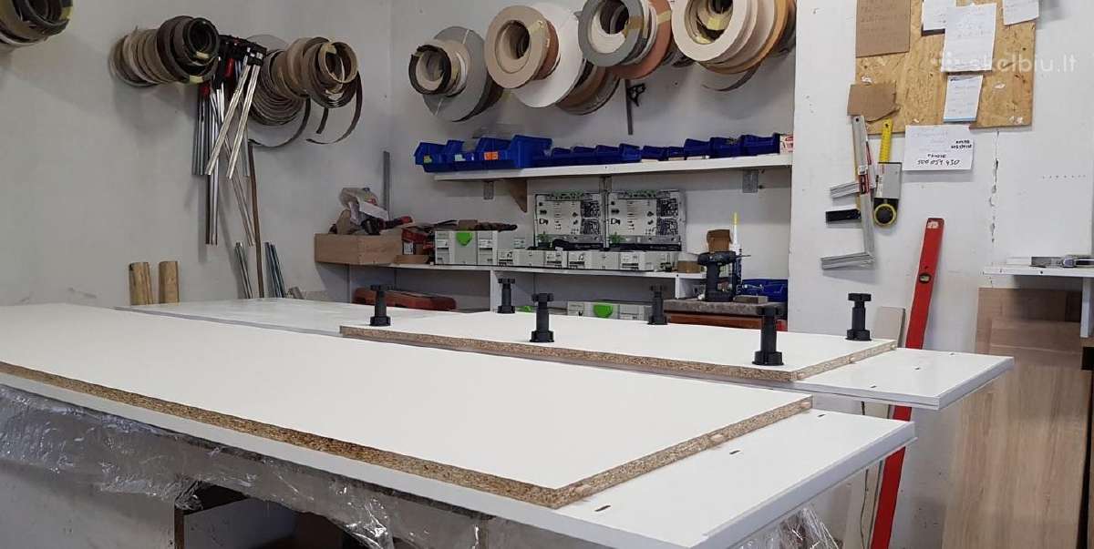 Pagalbinis darbininkas - baldų gamyboje - nuotraukos Nr. 2