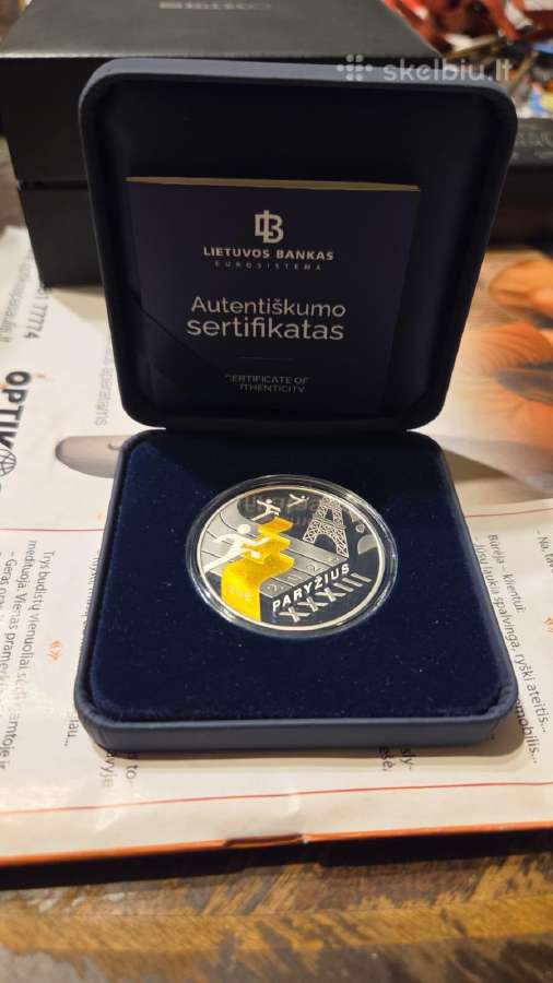 Parduodu dvi sidabrines kolekcines monetas