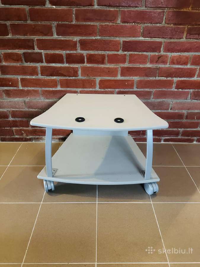 Staliukas televizoriui