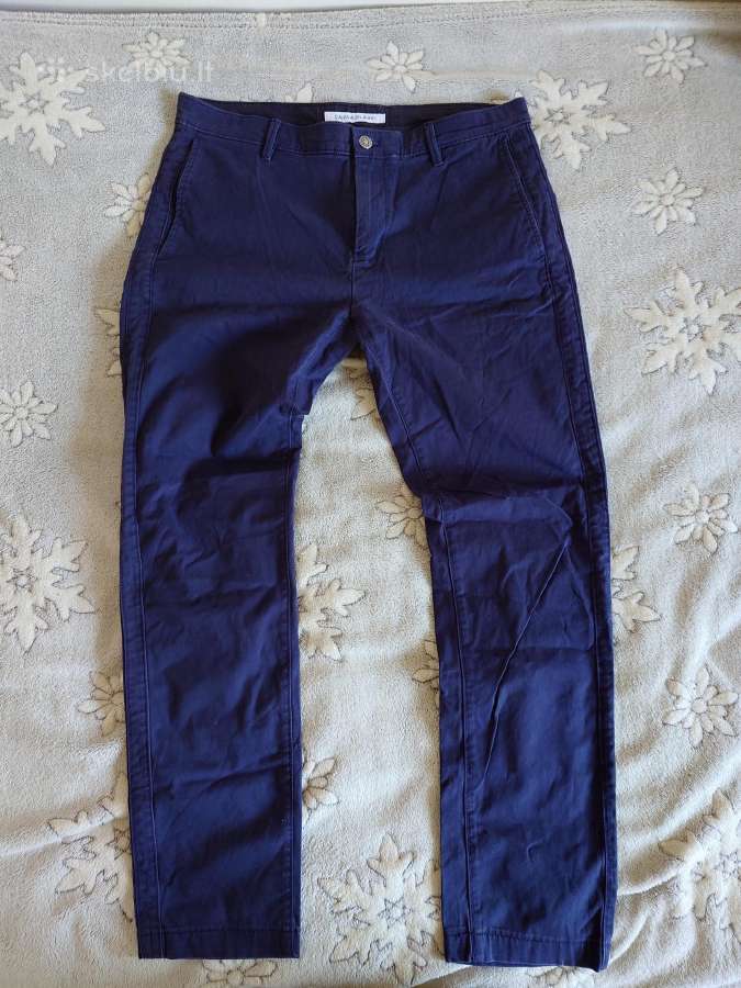 Vyriškos kelnės Calvin Klein.