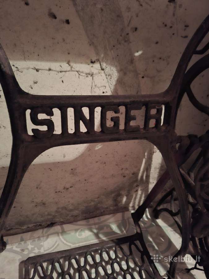 Singer senovinis staliukas - nuotraukos Nr. 2