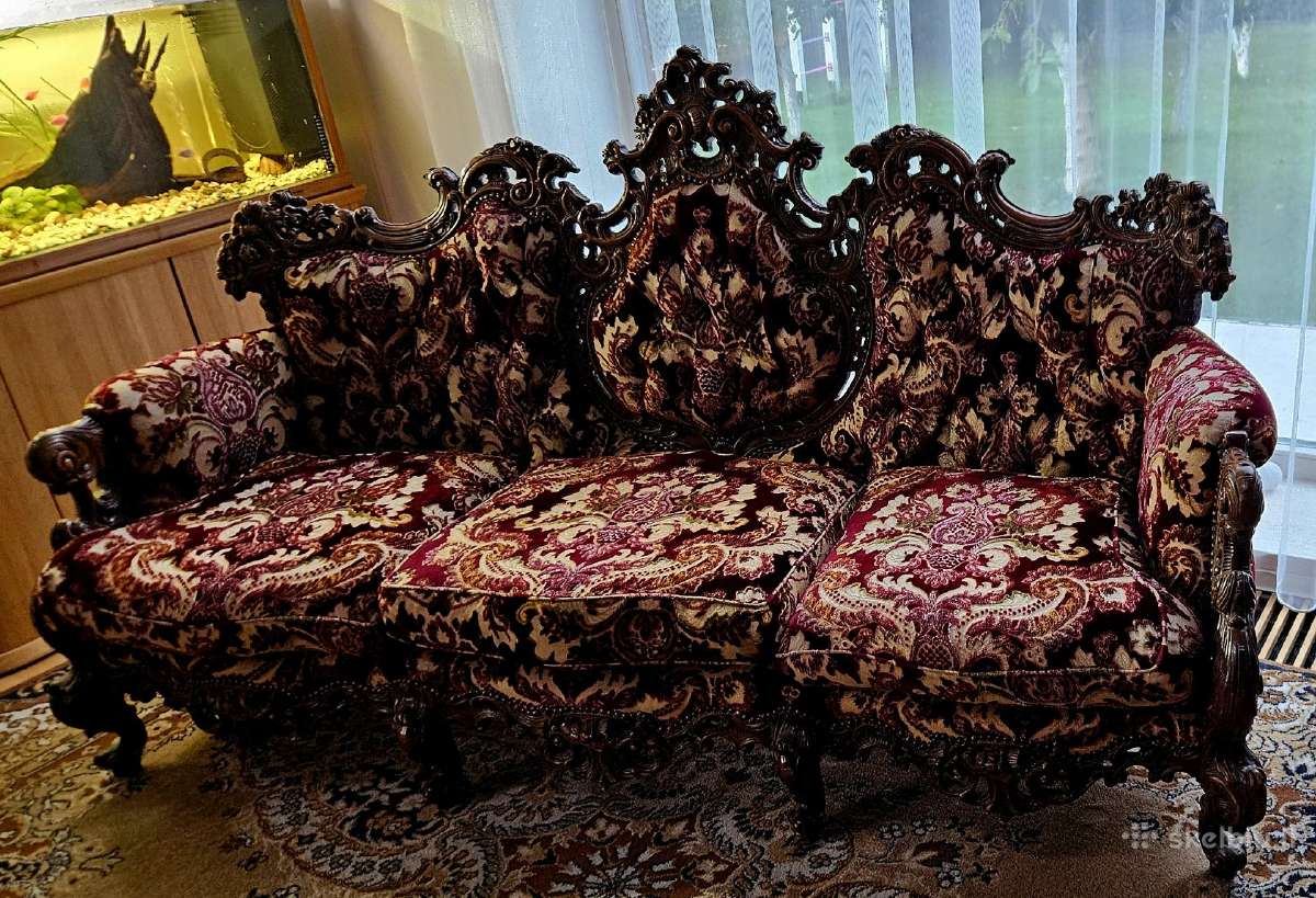 Antikvarinė trivietė sofa