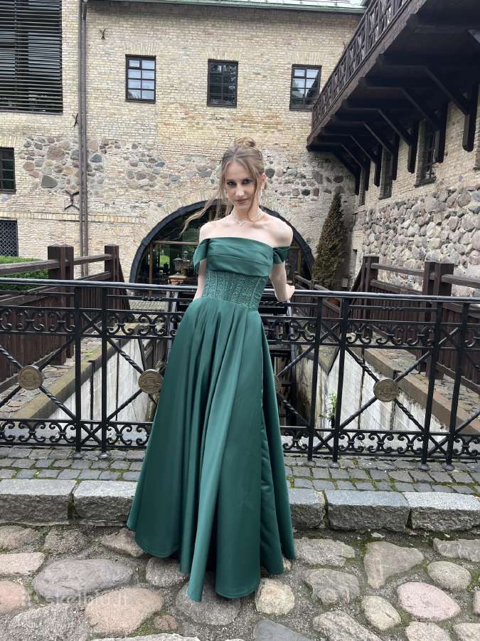 Proginė suknelė