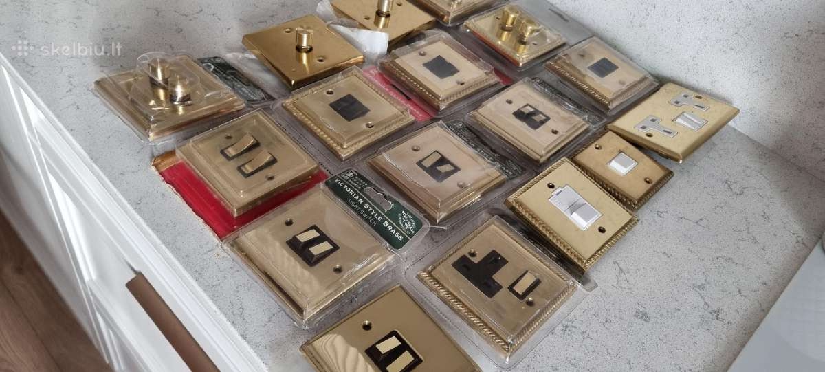Jungtukai / rozetes / Victorian style brass - nuotraukos Nr. 3