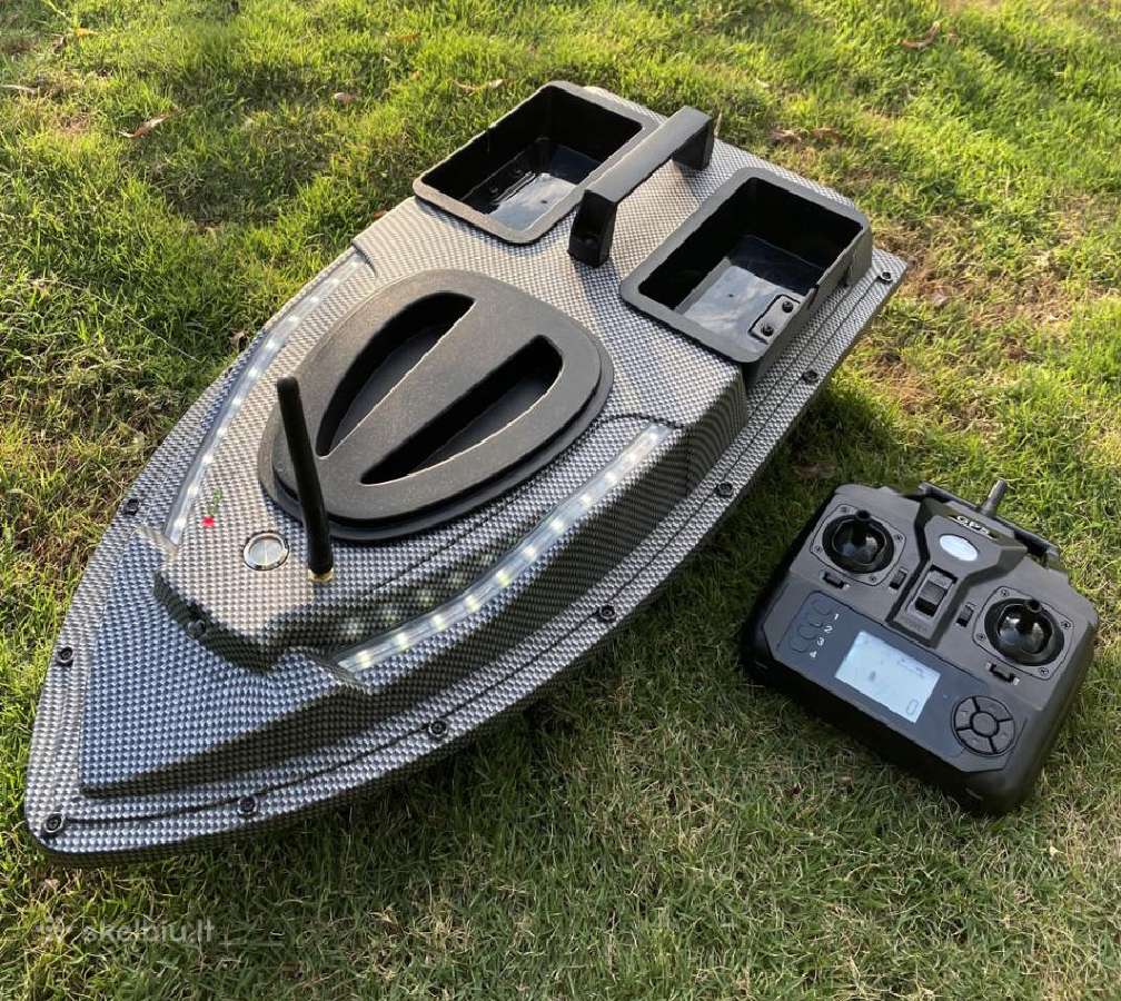 Flytec V900 Žvejybos pašarų laivelis 40gps Tasku