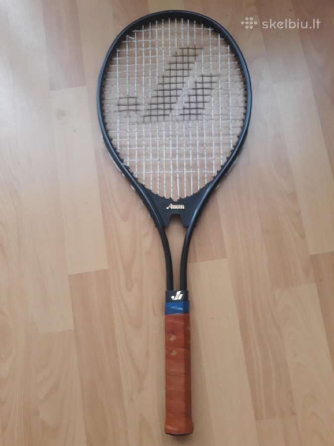 Lauko teniso raketė