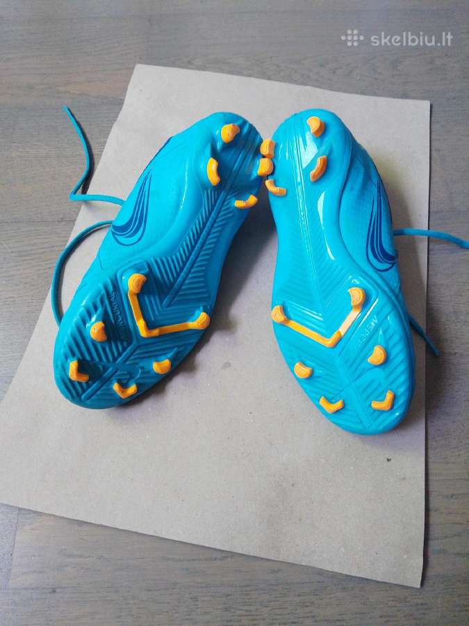 Futbolo bateliai („bucai“) Nike Mercurial - nuotraukos Nr. 3