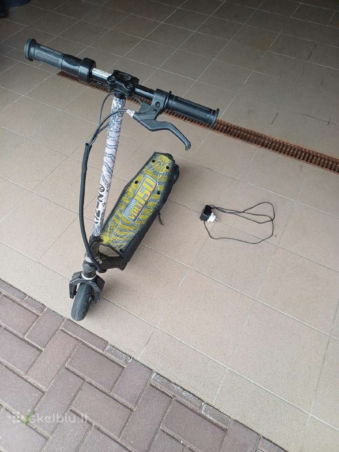 Paspirtukas air volt 150 reikia keist baterijas