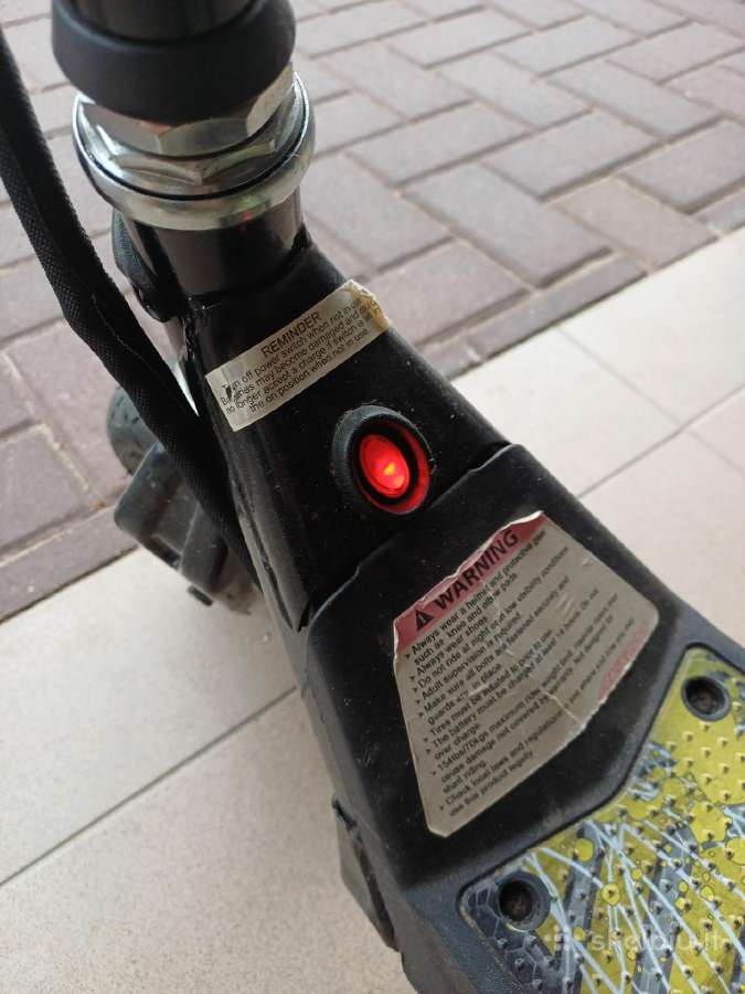Paspirtukas air volt 150 reikia keist baterijas - nuotraukos Nr. 2