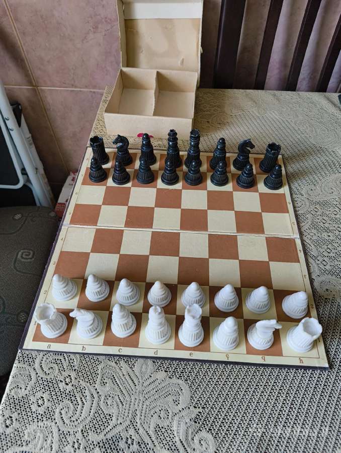 CcccccCCCP Šachmatai Plastiko - Su Originalia Kart