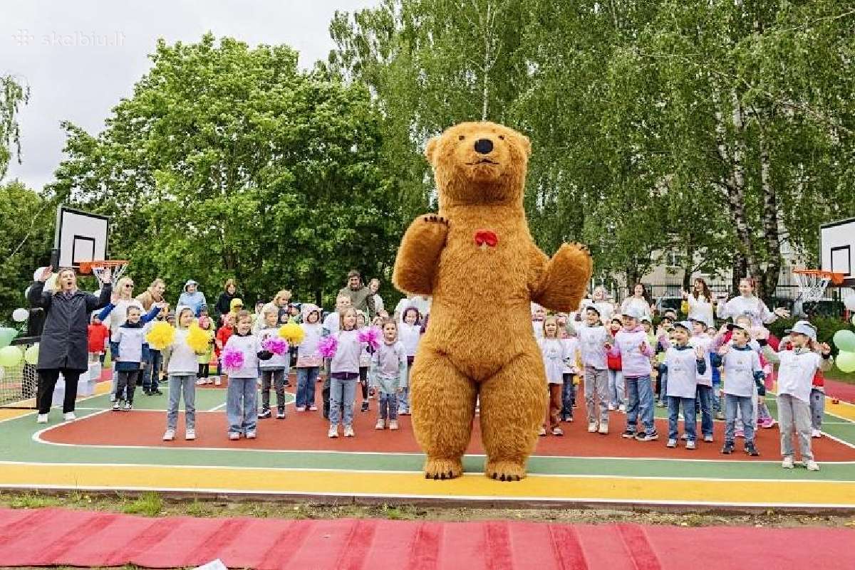 Šokanti Meška ar Zuikis, rudos Meškos sveikinimas - nuotraukos Nr. 3