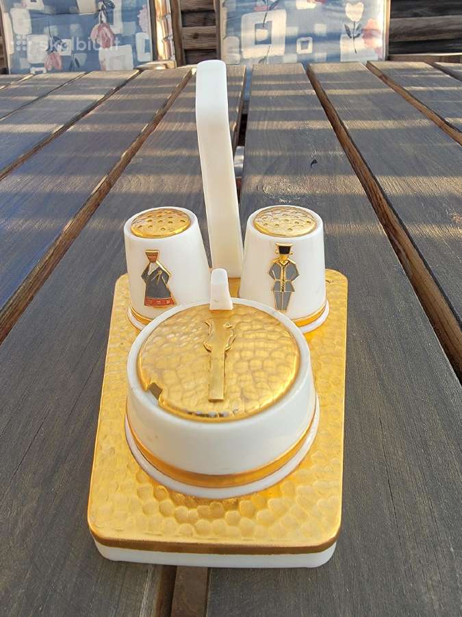 Latviškas Art deco stiliaus stalo serviravimo rink