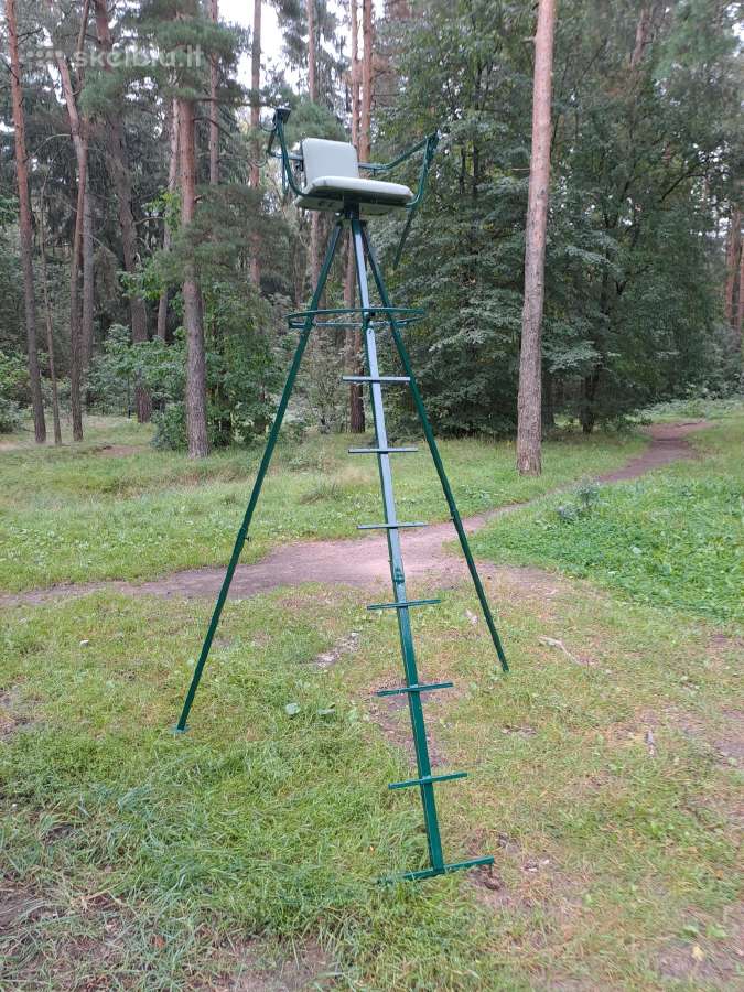 Mobilus bokštelis medžioklei