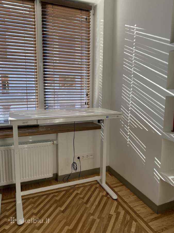 Elektrinis reguliuojamo aukščio stalas - nuotraukos Nr. 2