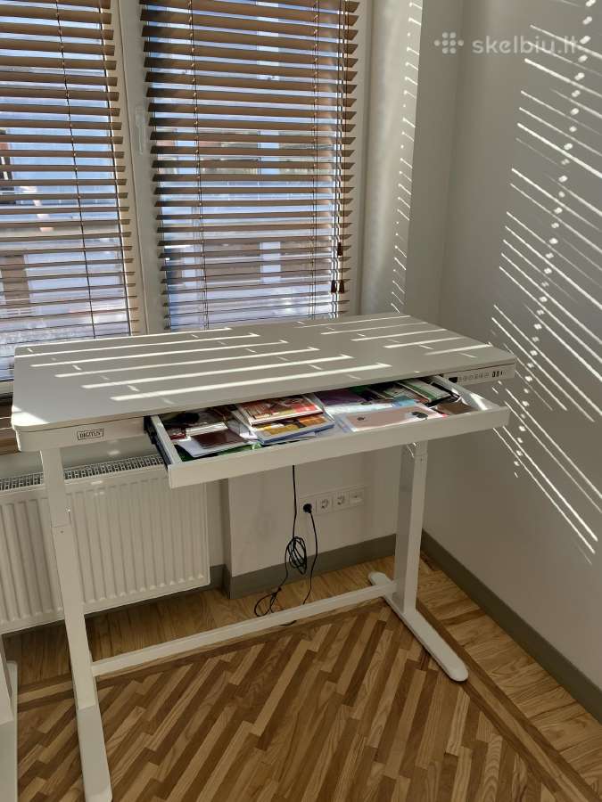 Elektrinis reguliuojamo aukščio stalas - nuotraukos Nr. 3