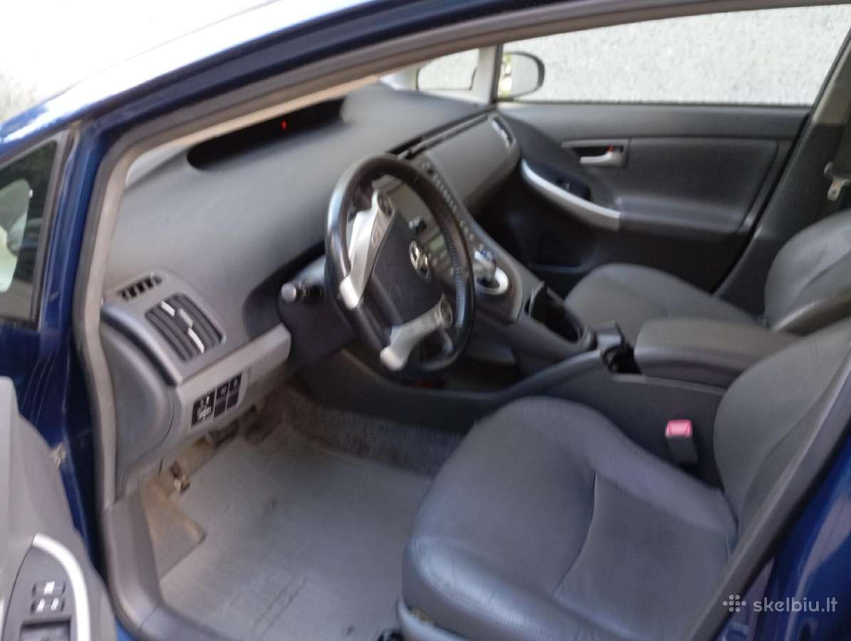 Toyota Prius nuoma - nuotraukos Nr. 16