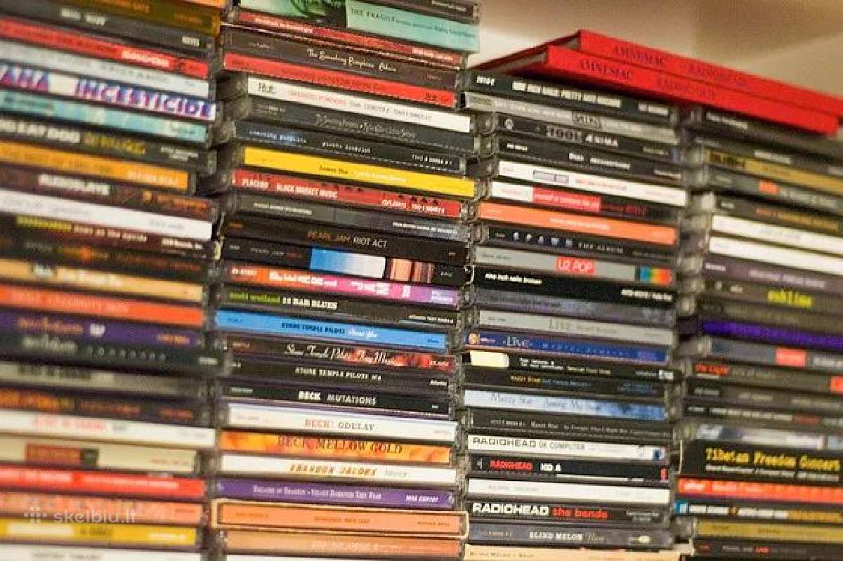Superku įvairius CD diskus