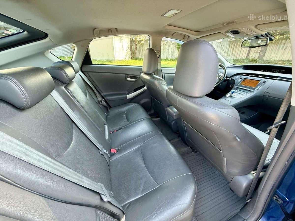 Toyota Prius nuoma - nuotraukos Nr. 17