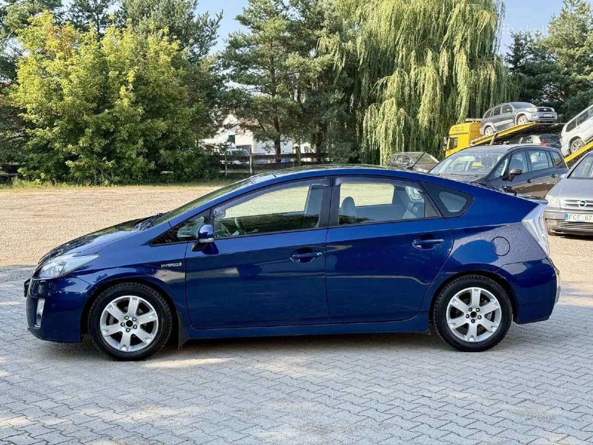 Toyota Prius nuoma - nuotraukos Nr. 13