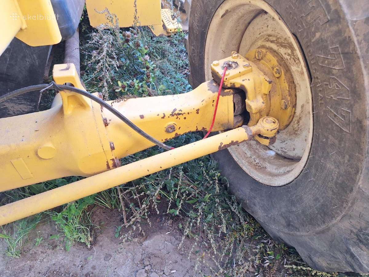 Kombainas New Holland Fx60 4x4 Ardomas Dalimis - nuotraukos Nr. 9