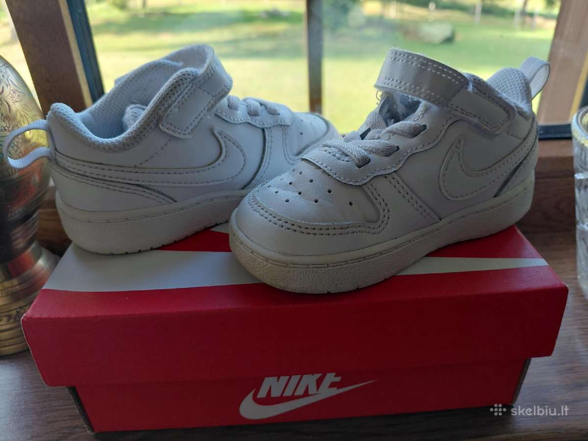 Nike kedukai ir batukai