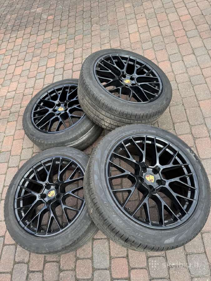Porsche Macan spyder
