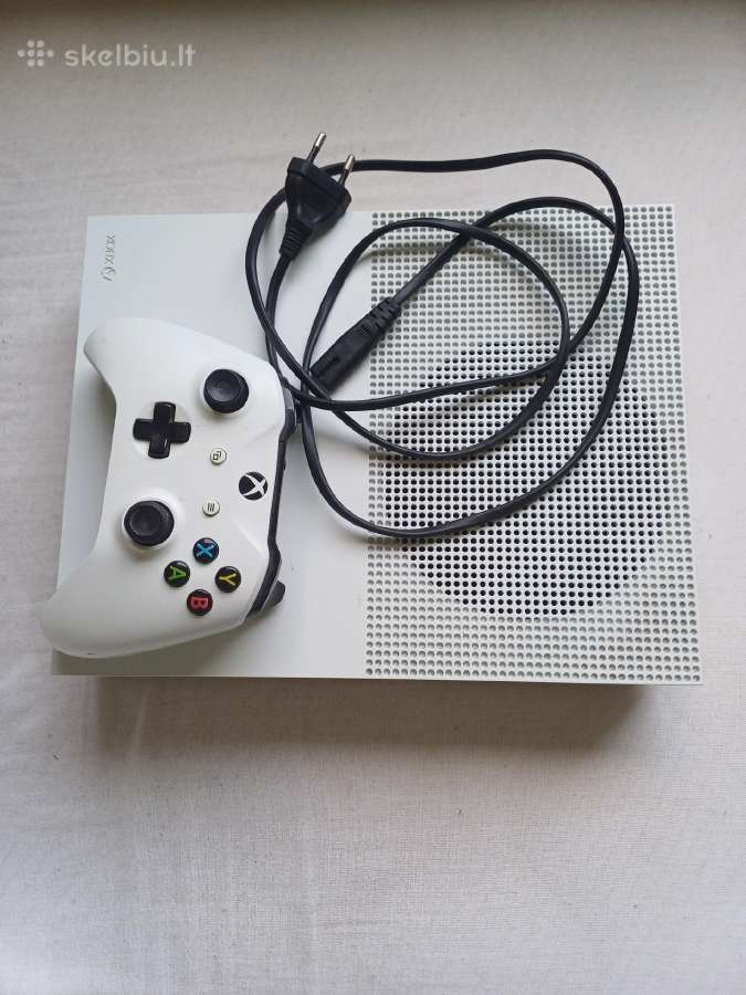 Xbox one s zaidimu konsole