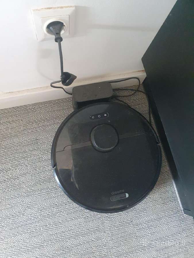Parduodu sugedusi siurblirobota mi dream bot d9pro