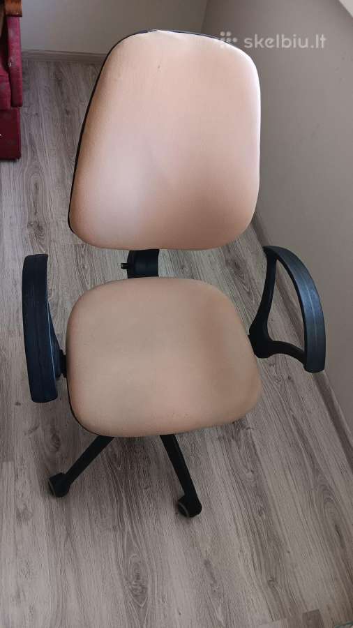 Biuro kėdė