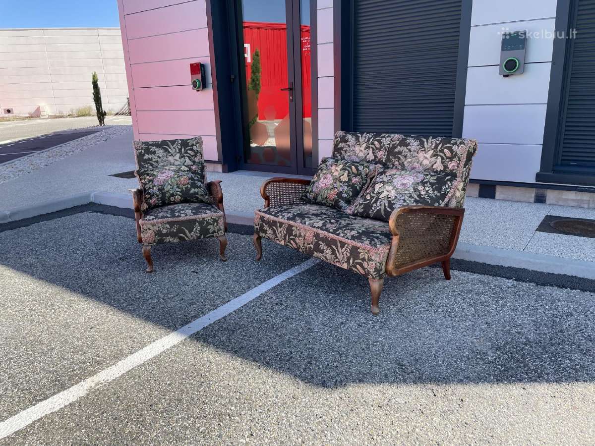 Vintažinį minkštų baldų komplektą – sofa + fotelis
